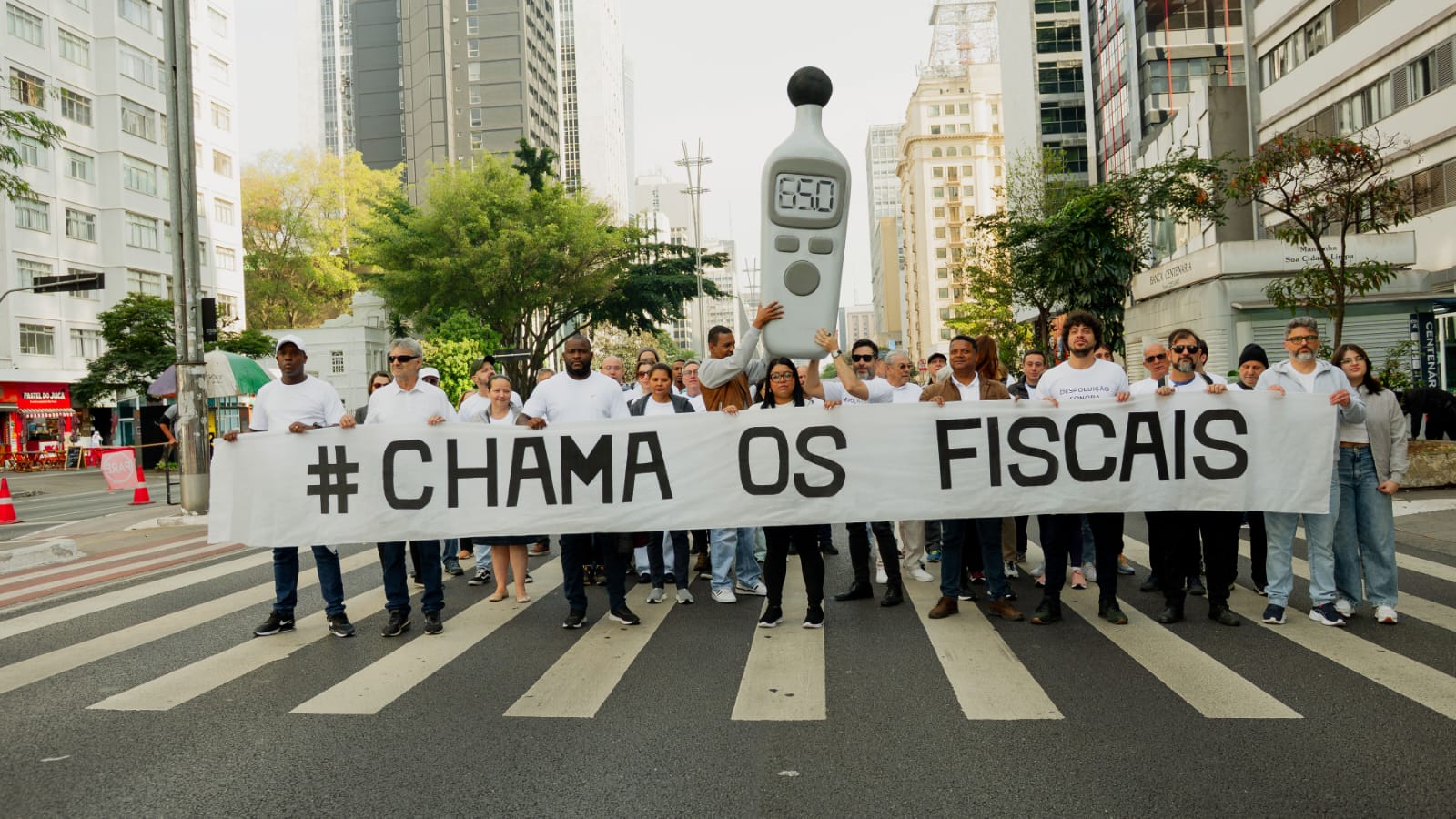 Caminhada pela Despoluição Sonora mobiliza apoiadores na Av. Paulista