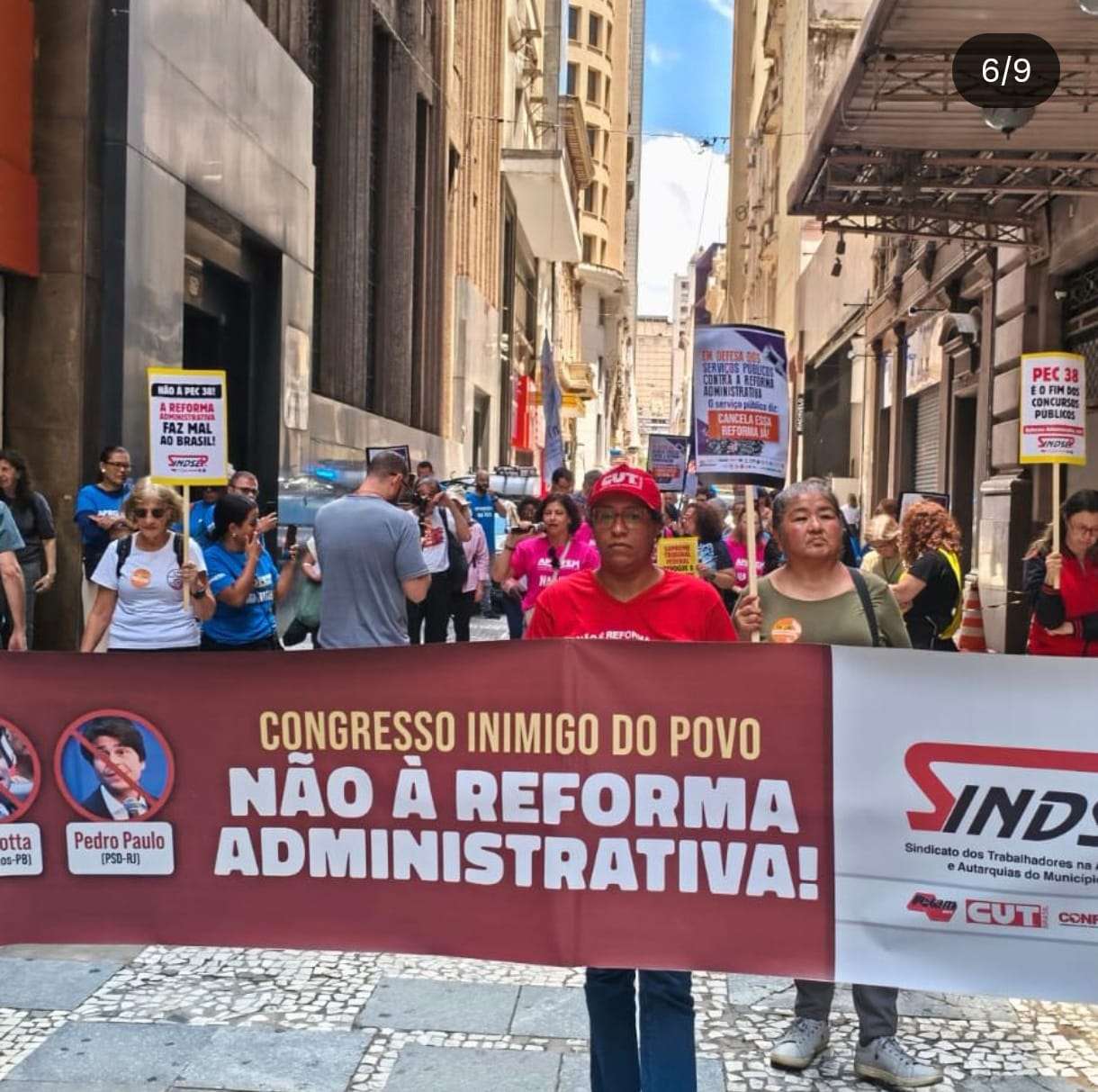 Pressão dos servidores surte efeito e Reforma Administrativa ‘encalha’ na Câmara, aponta Carta Capital